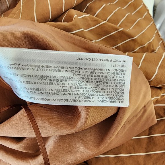 C/MEO Collective top sleeveless cropped tent tan and white size 8 - Picture 6 of 9